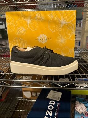 Yellow box Women’s Humble Slip On Comfort Shoes Black Size 9 M US
